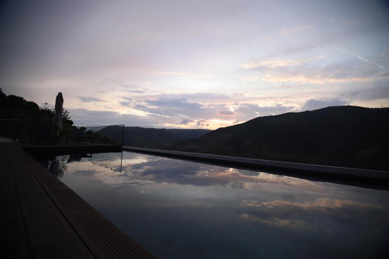 Quinta Vale De Lobos Bed & Breakfast Folgosa  Exterior photo