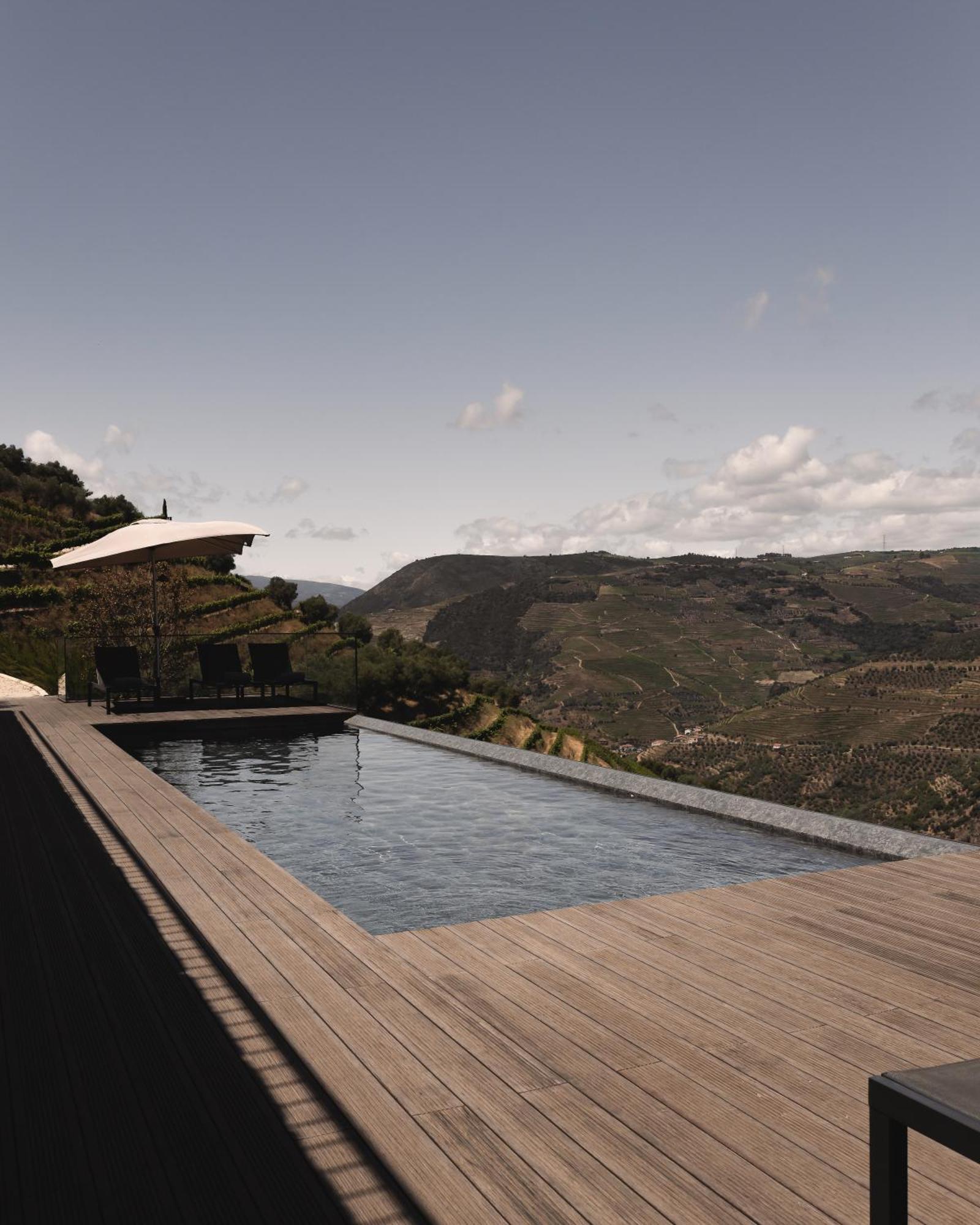 Quinta Vale De Lobos Bed & Breakfast Folgosa  Exterior photo